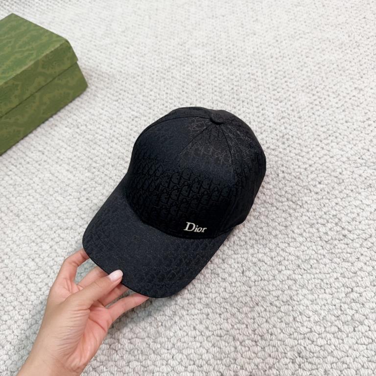 DIOR Dior EmbroideryThe official website synchronization new release old flower D family baseball cap  , wash label hangtag complete, super hot!