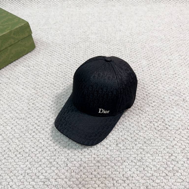 DIOR Dior EmbroideryThe official website synchronization new release old flower D family baseball cap  , wash label hangtag complete, super hot!