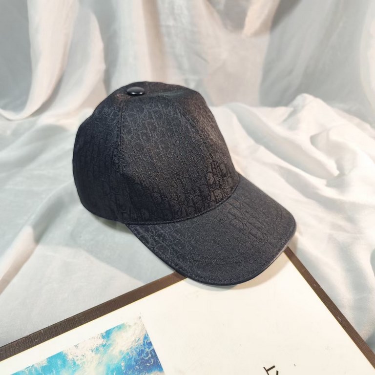 Dior (Dior) new original single baseball cap, Dior old flower, retro flavor, counter out of stock popular, 11 open mold ordering, the original canvas material   head layer cowhide, cotton lining, lightweight and breathab