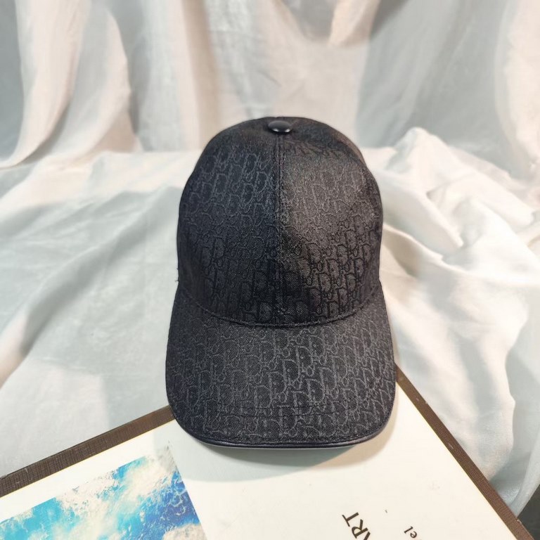 Dior (Dior) new original single baseball cap, Dior old flower, retro flavor, counter out of stock popular, 11 open mold ordering, the original canvas material   head layer cowhide, cotton lining, lightweight and breathab