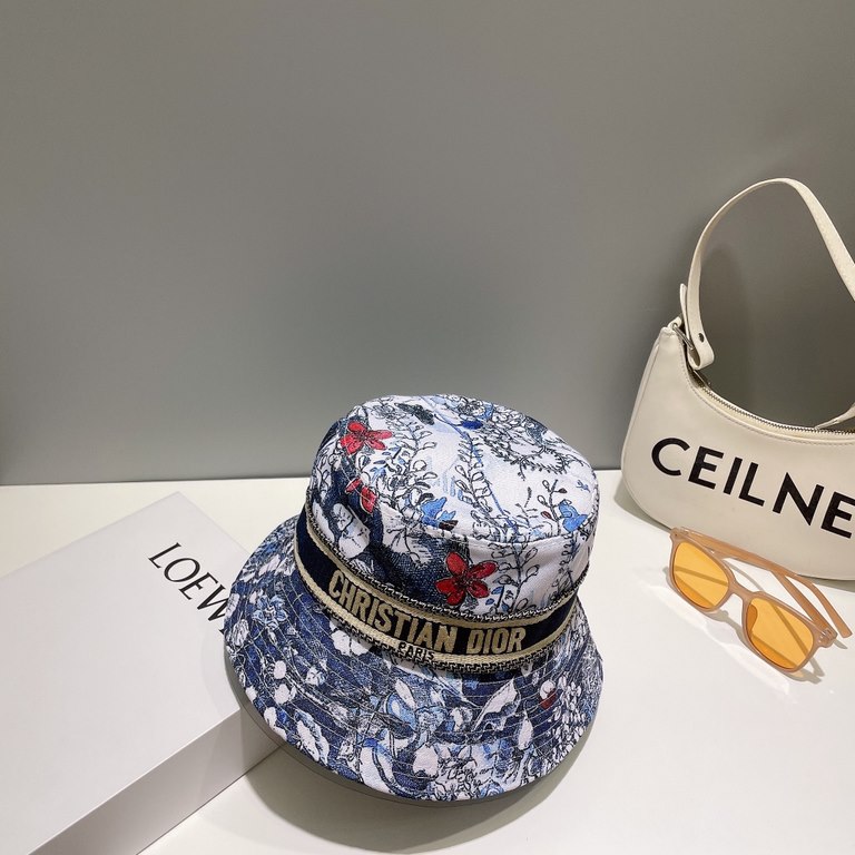 The original single quality [Dior DIOR] official website synchronization on-line flower Korean version of the new models of heavy custom models 11 original single quality men and women universal fisherman hat Mian Ma geo