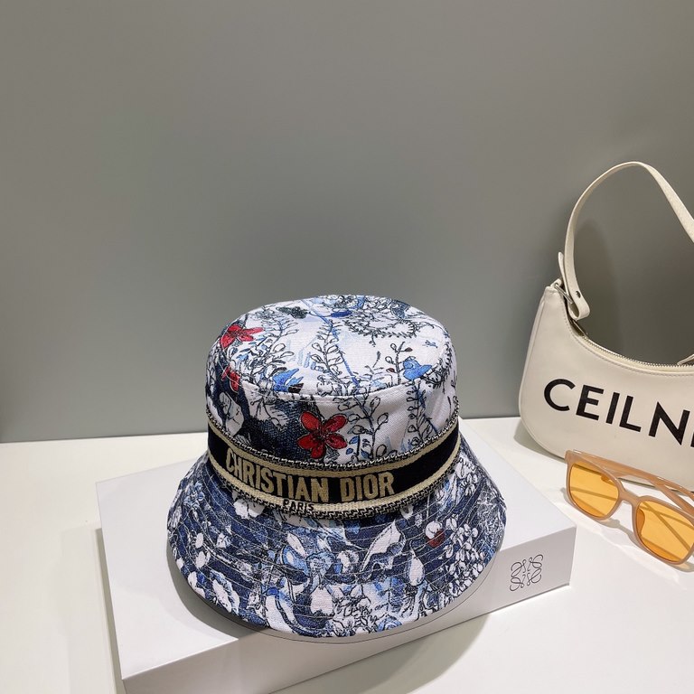 The original single quality [Dior DIOR] official website synchronization on-line flower Korean version of the new models of heavy custom models 11 original single quality men and women universal fisherman hat Mian Ma geo