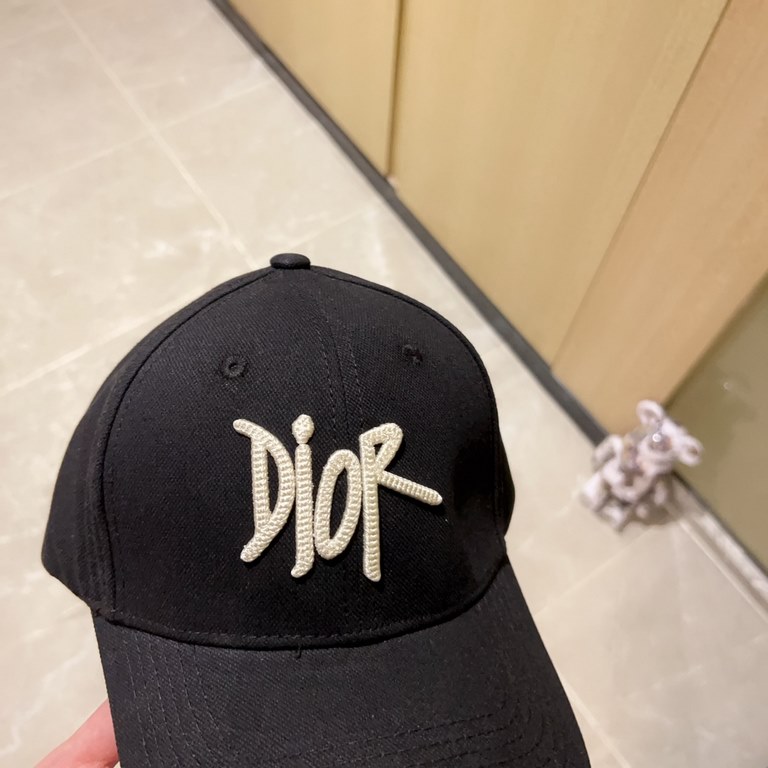 with dust bag [DIOR Dior] 2023 new embroidery simple paragraph baseball cap, new shipments, big models super good with, hurry to get!