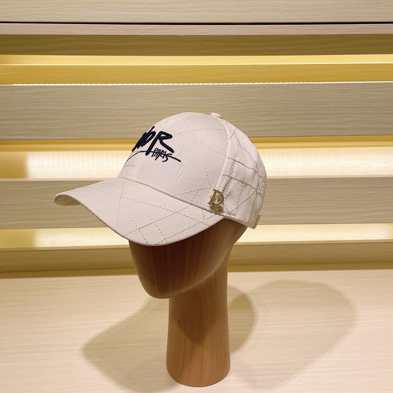 [DIOR Dior] new counter men's and women's sun shading baseball cap   Big brand shipment, super convenient! Good ride! Out on the street must have