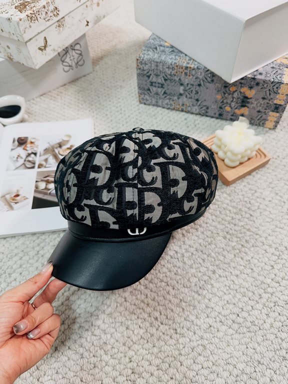 Dior Dior fall and winter new painter's hat, pumpkin octagonal hat, fashion blogger must-have single product head circumference 57cm