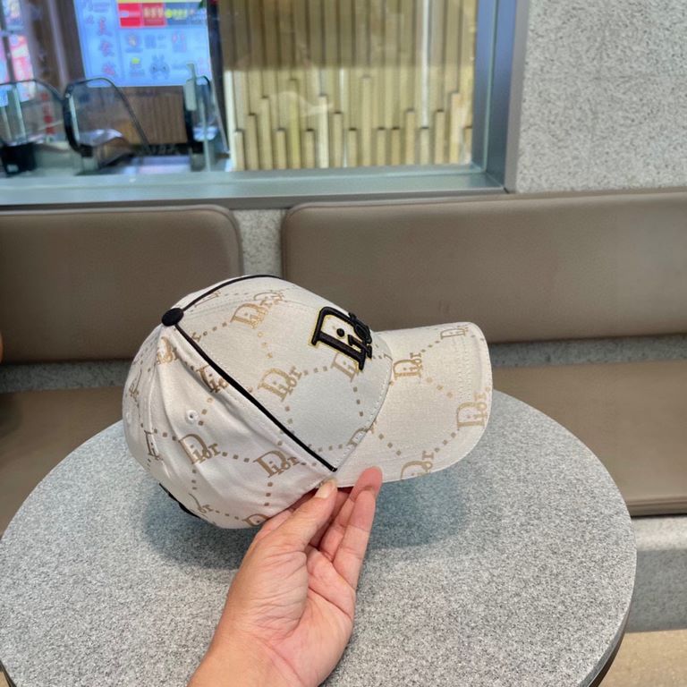 Dior Dior 2023 early spring new original single counter new simple embroidery model baseball cap, very trendy! Casual sports models, classic production, super good with clothes!