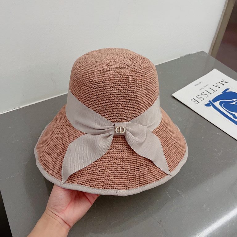 Dior Dior summer new raffia straw hat, haute couture, foldable, handmade crocheted, easy to carry on trips, head circumference 57cm