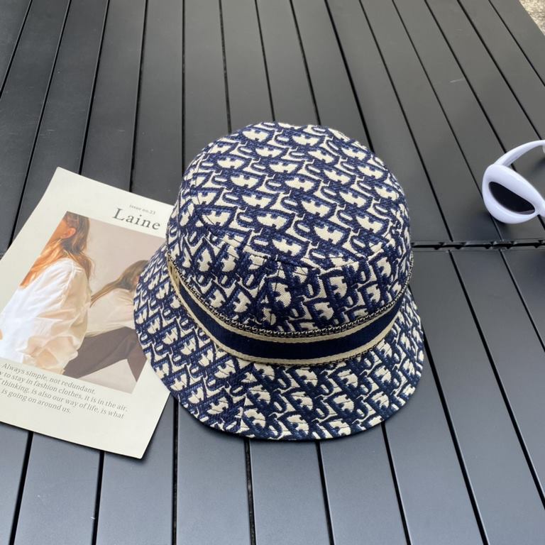 Dior (Dior) new original single fisherman's hat, exquisite pure also grunge very feeling, very cool and very stylish, counter out of stock popular, the quality is super!