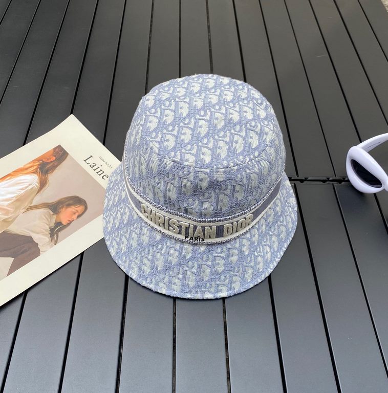 Dior (Dior) new original single fisherman's hat, exquisite pure also grunge very feeling, very cool and very stylish, counter out of stock popular, the quality is super!