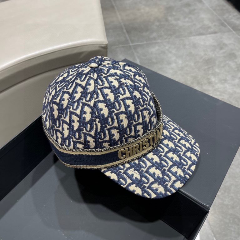 Dior Dior 2023 early spring new counter new simple embroidery model baseball cap, very trendy! Casual sports models, classic production, super good with clothes!