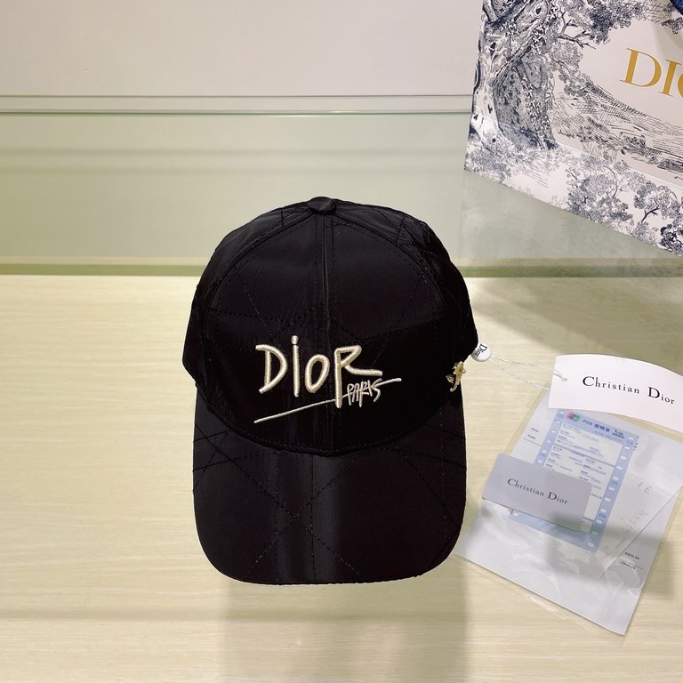 [DIOR Dior] new counter men's and women's sun shading baseball cap   Big brand shipment, super convenient! Good ride! Out on the street must have