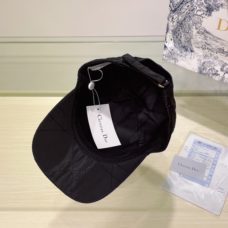 [DIOR Dior] new counter men's and women's sun shading baseball cap   Big brand shipment, super convenient! Good ride! Out on the street must have