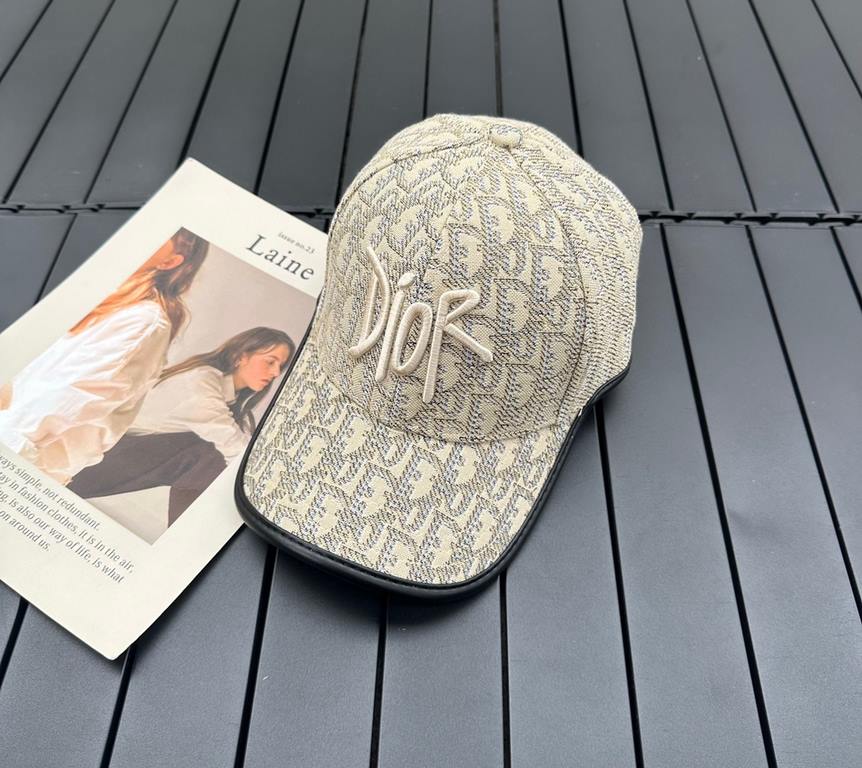 DIOR Dior EmbroideryThe official website synchronization new release Old flower D family baseball cap  , wash label hangtag complete, super hot!