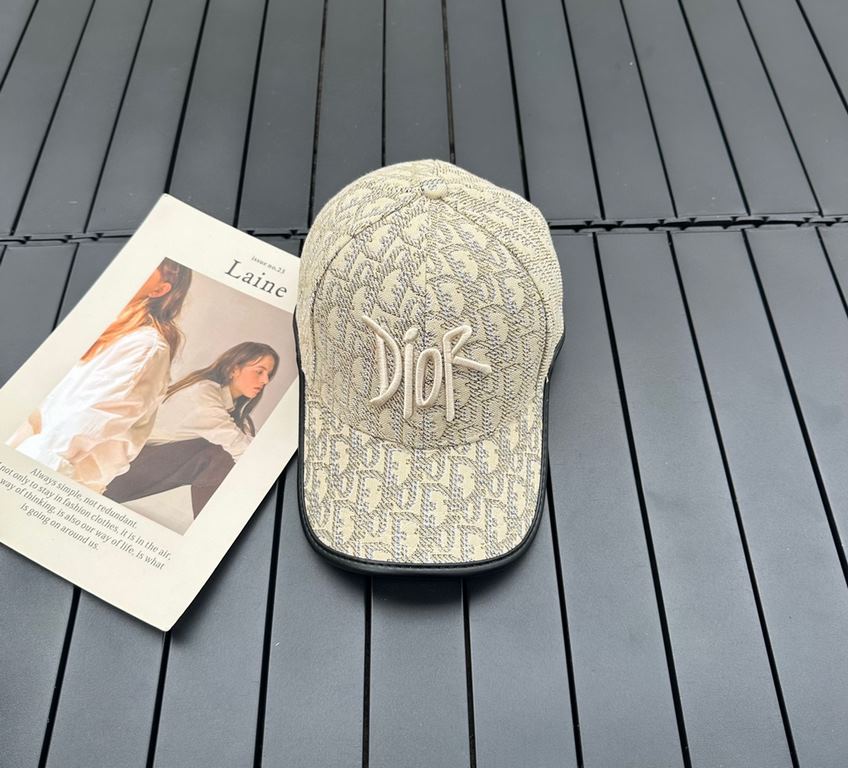 DIOR Dior EmbroideryThe official website synchronization new release Old flower D family baseball cap  , wash label hangtag complete, super hot!