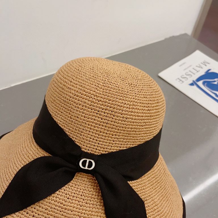 Dior Dior summer new raffia straw hat, haute couture, foldable, handmade crocheted, easy to carry on trips, head circumference 57cm