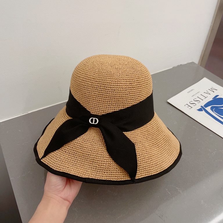 Dior Dior summer new raffia straw hat, haute couture, foldable, handmade crocheted, easy to carry on trips, head circumference 57cm