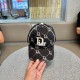 Dior Dior 2023 early spring new original single counter new simple embroidery model baseball cap, very trendy! Casual sports models, classic production, super good with clothes!