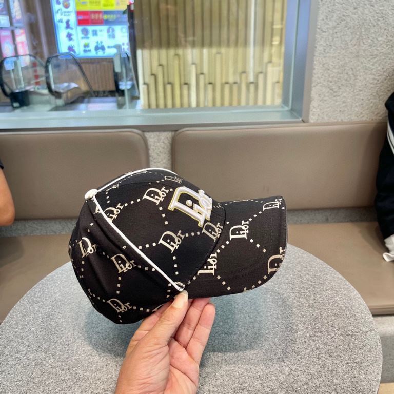 Dior Dior 2023 early spring new original single counter new simple embroidery model baseball cap, very trendy! Casual sports models, classic production, super good with clothes!