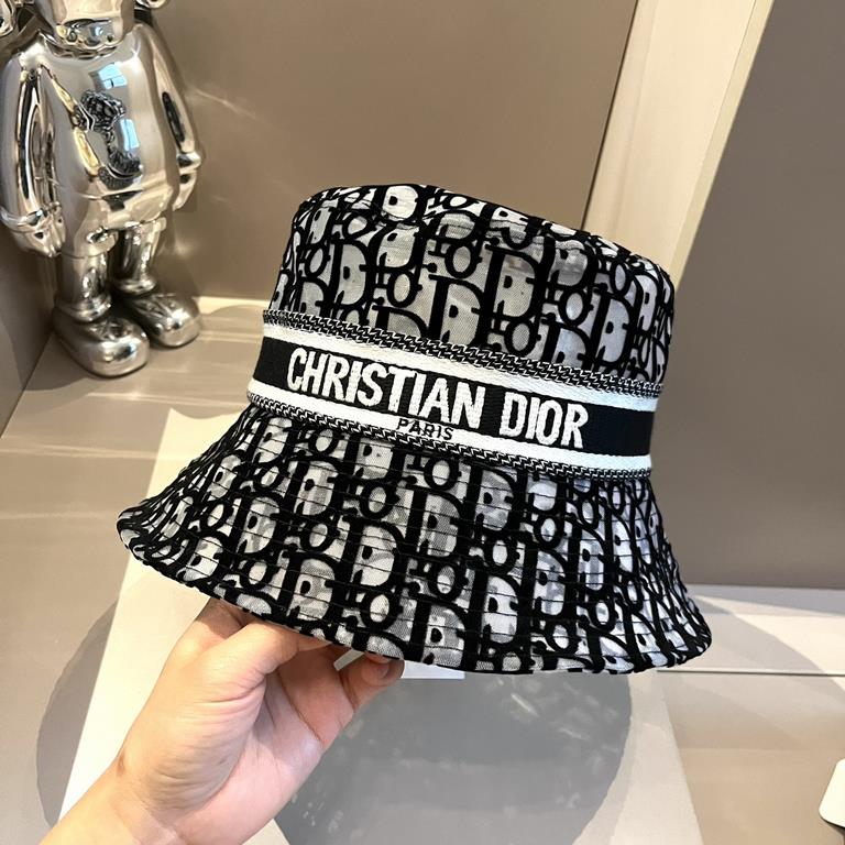 ￥Dior Dior SpringSummer Fisherman's hat, head circumference 57cm, unisex