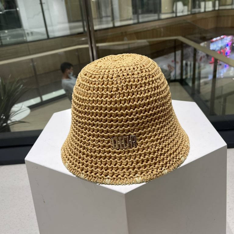 DIOR Dior summer new knitted clip color breathable bucket hat outdoor travel fashion sunscreen Korean pot hat fisherman hat