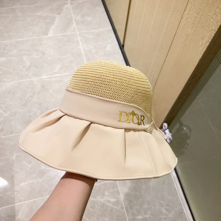 with dust bag [Dior Dior] 2023 spring and summer models of simple splicing slanting fisherman's hat, the big models are super good with the big brands, hurry to get it!