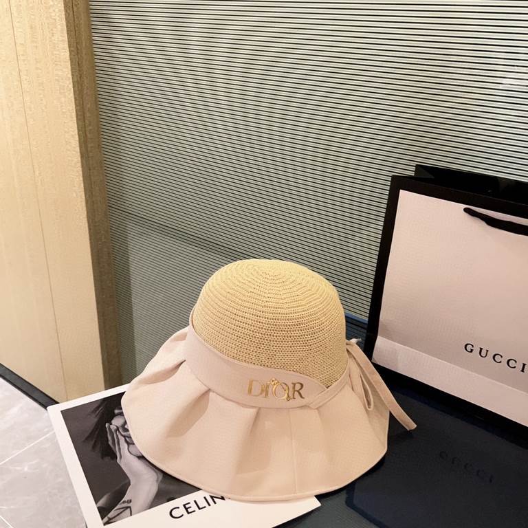 with dust bag [Dior Dior] 2023 spring and summer models of simple splicing slanting fisherman's hat, the big models are super good with the big brands, hurry to get it!