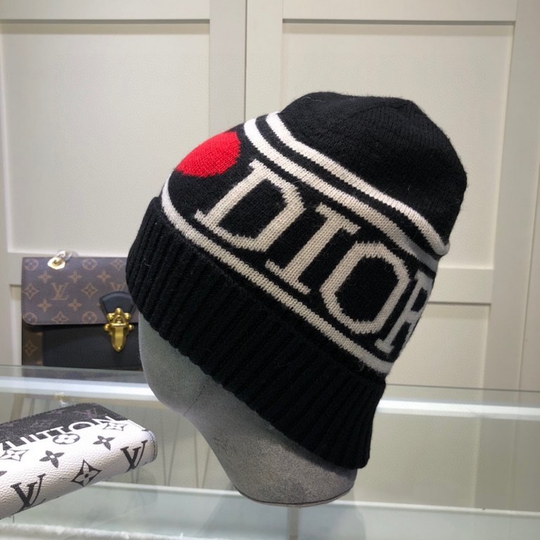 Dior Dior official website the latest wool knit cap,   official website original single reproduction. Very soft pro-skin, elasticity is very good   texture and very versatile style ~ very warm, fall and winter essential 