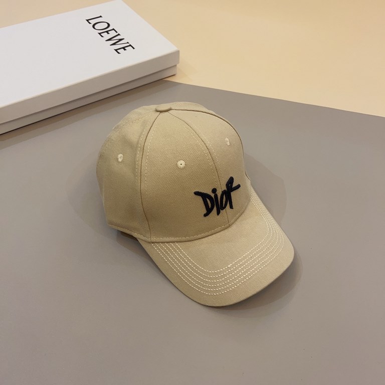 Dior (Dior) new original single baseball cap, exquisite style, very cool and stylish, counter out of stock popular, the quality is super!