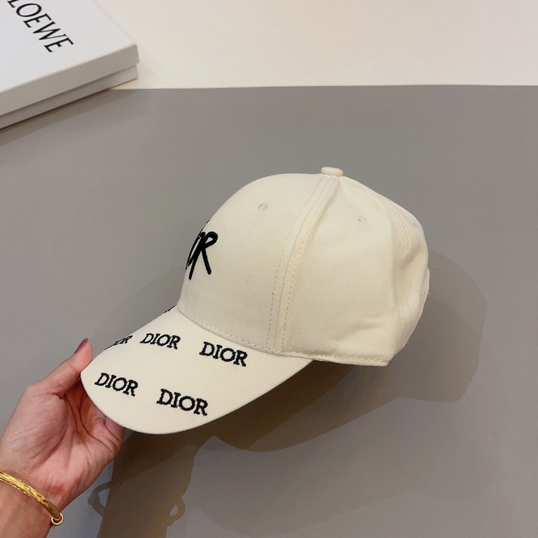 Dior Dior  New design New flower letter logo baseball cap, superb quality, deepen the cap to show more temperament, this season's explosive models!