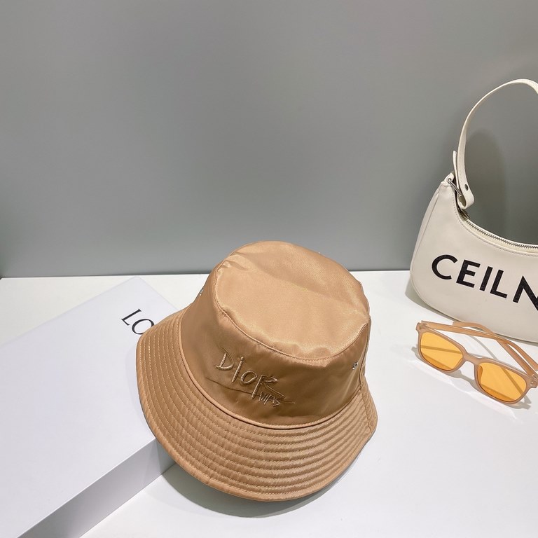 [DIOR Dior] new counter men's and women's models of sunshade fisherman's hat, big brand shipment, super convenient! Good ride! Out on the street must have