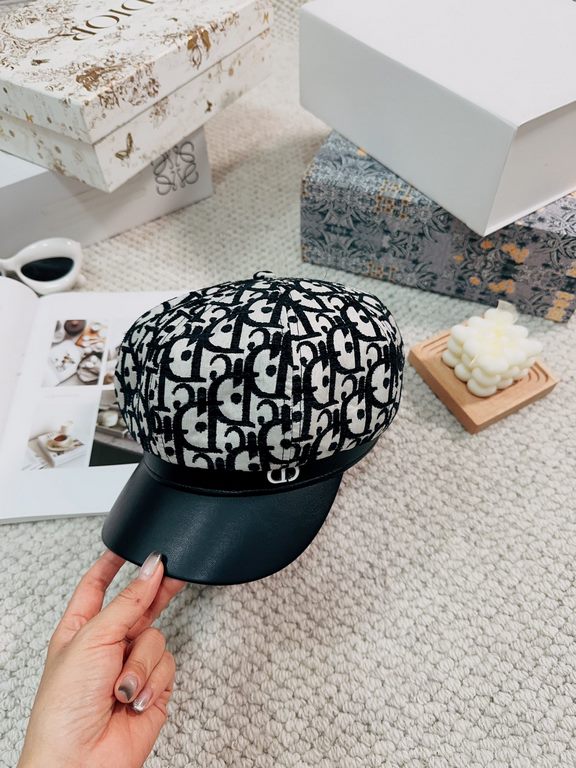 Dior Dior fall and winter new painter's hat, pumpkin octagonal hat, fashion blogger must-have single product head circumference 57cm