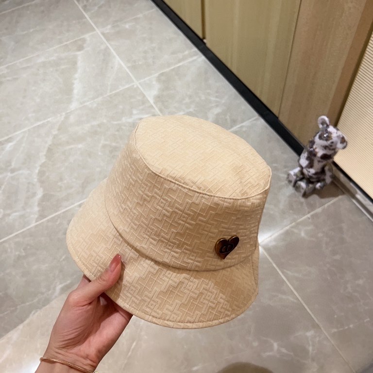 with dust bag [DIOR Dior] 2023 spring and summer models of simple heart-shaped logo models fisherman hat, big models super good with, hurry to get!