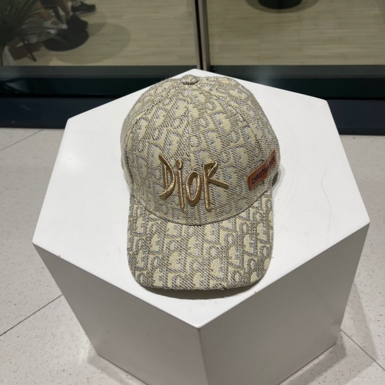 Dior Dior baseball cap   high version   simple atmosphere, sun protection, fashion both, versatile models