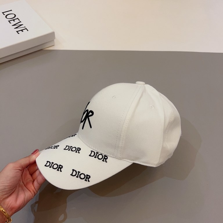 Dior Dior  New design New flower letter logo baseball cap, superb quality, deepen the cap to show more temperament, this season's explosive models!