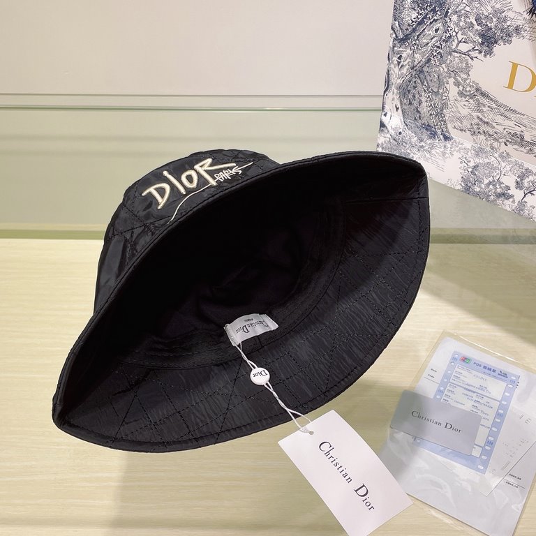 [DIOR Dior] new counter men's and women's models of sunshade fisherman's hat, big brand shipment, super convenient! Good ride! Out on the street must have