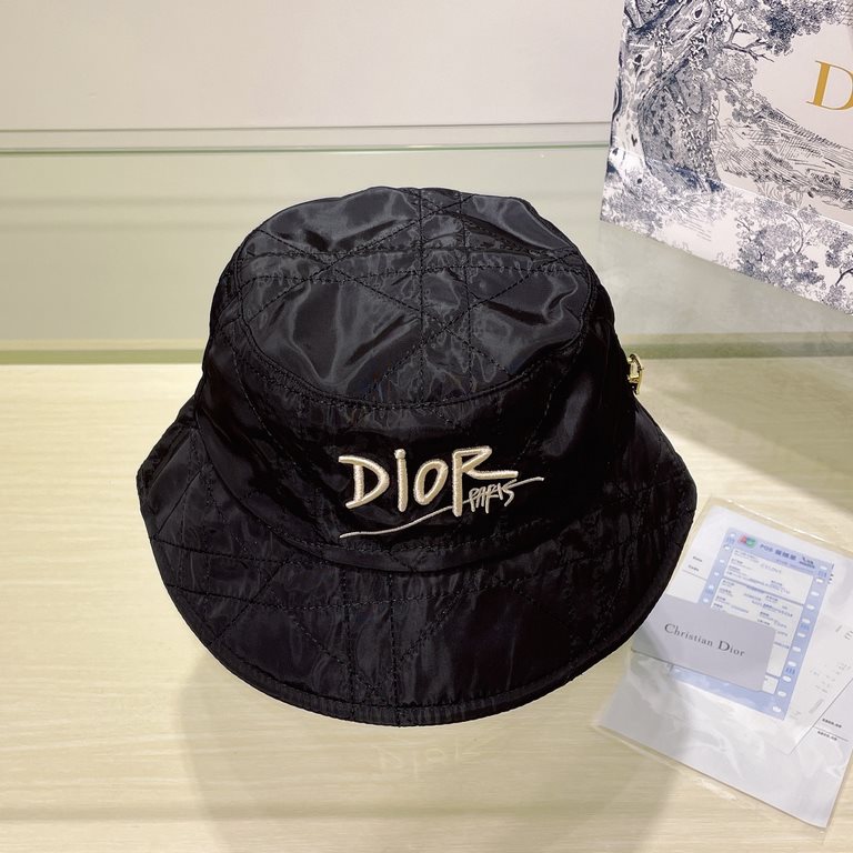 [DIOR Dior] new counter men's and women's models of sunshade fisherman's hat, big brand shipment, super convenient! Good ride! Out on the street must have