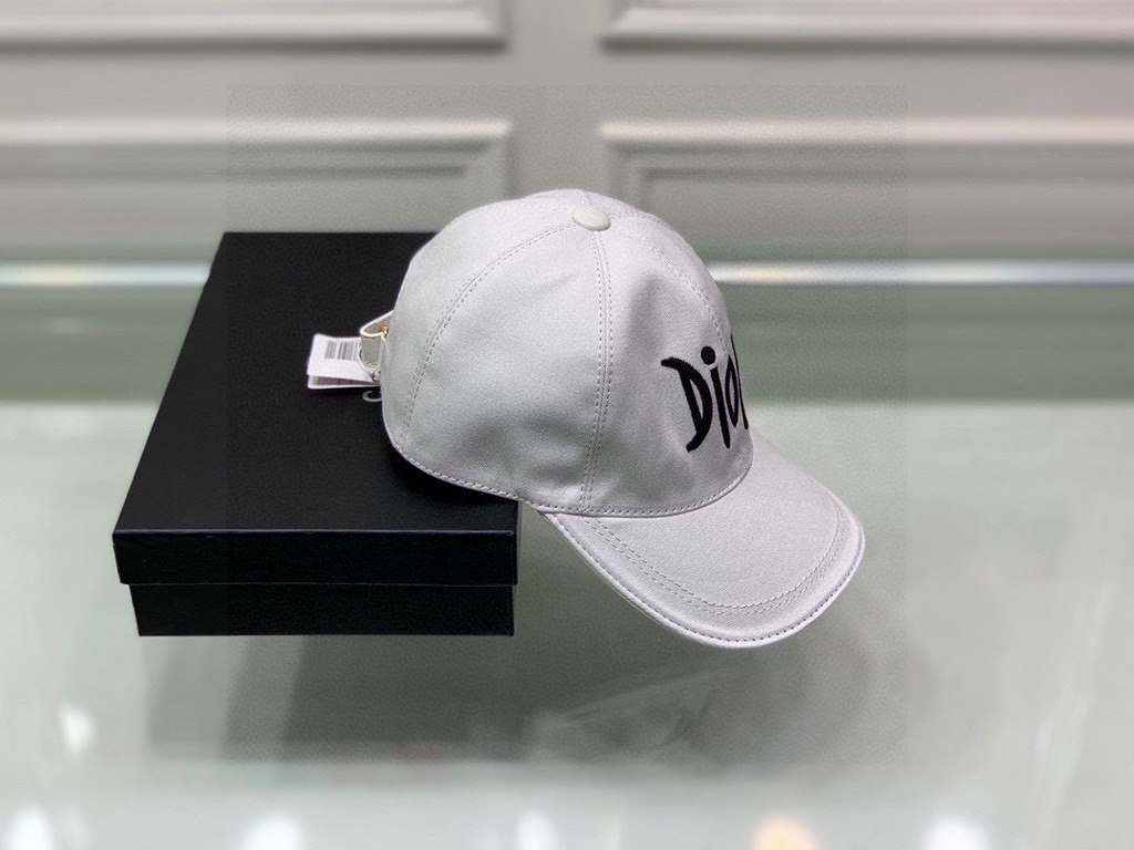 With box cloth bag, Dior (Dior) new original single baseball cap, Dior embroidery, net red stars with the same models, 11 open mold customized, cotton fabric   head layer cowhide, cotton lining, lightweight and breathabl