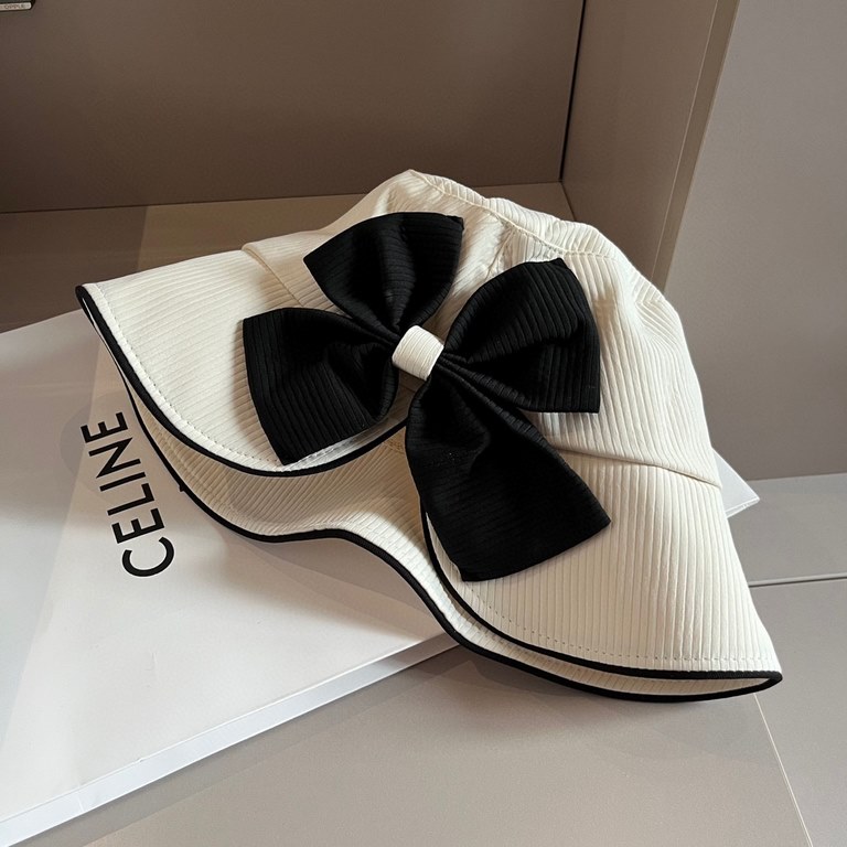 ￥Dior Dior SpringSummer New Bow Cloth Hat, Back Split Design, Head Circumference 57cm