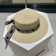 [Dior Dior] 2022 new straw sun shading straw hat basin hat   beach style, simple and generous, versatile single product ~ the first choice for the street, the new cap is super-beautiful and greasy, new on the shelves!