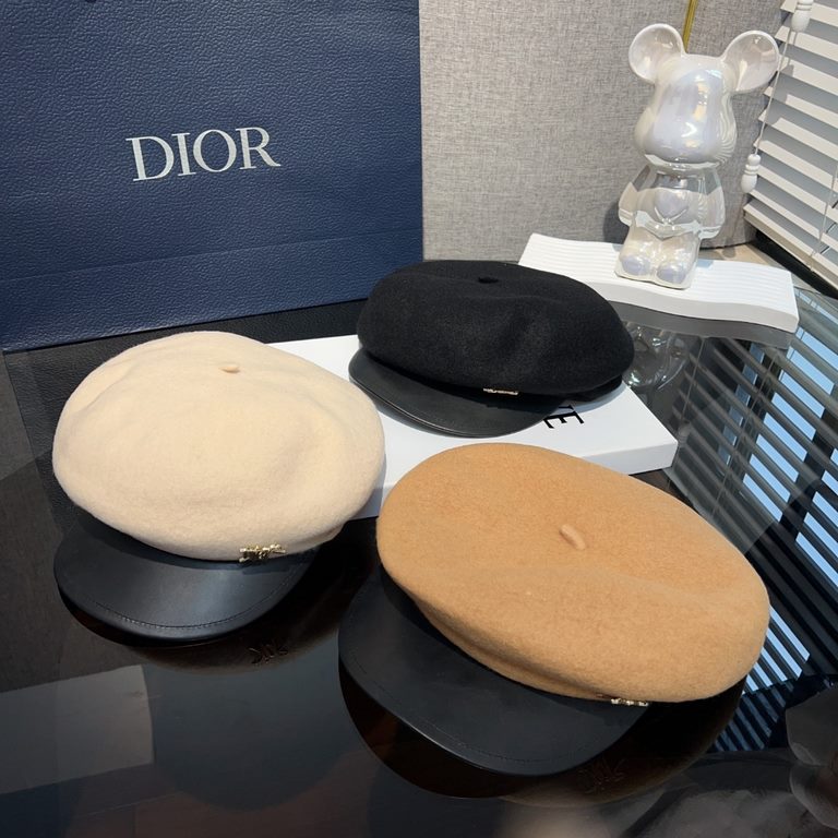 SpecialDior Dior FallWinter Wool Beret  The beret that attracted me at first glanceSuper elegant ~ sweet and coolDesign sense directly pull full