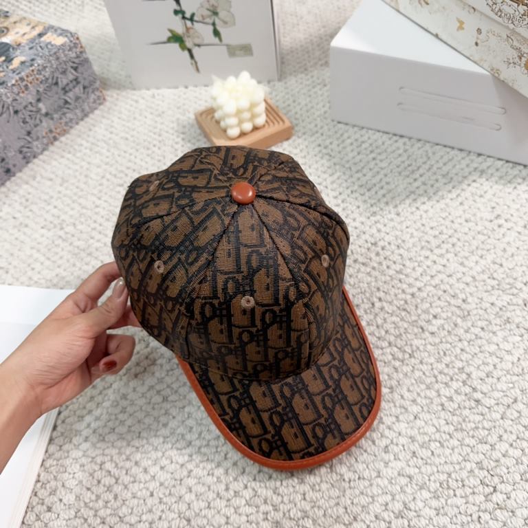 Dior (Dior) new original single baseball cap, Dior old flower, retro flavor, counter out of stock popular, 11 open mold ordering, the original canvas material   head layer cowhide, cotton lining, lightweight and breathab