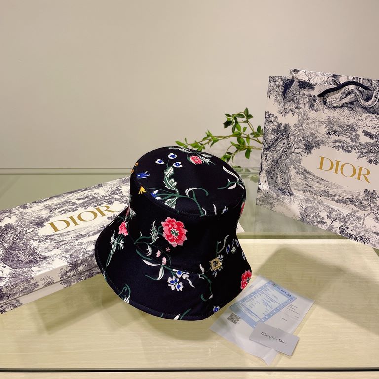 [DIOR Dior] new counter men's and women's models of sunshade fisherman's hat, big brand shipment, super convenient! Good ride! Out on the street must have