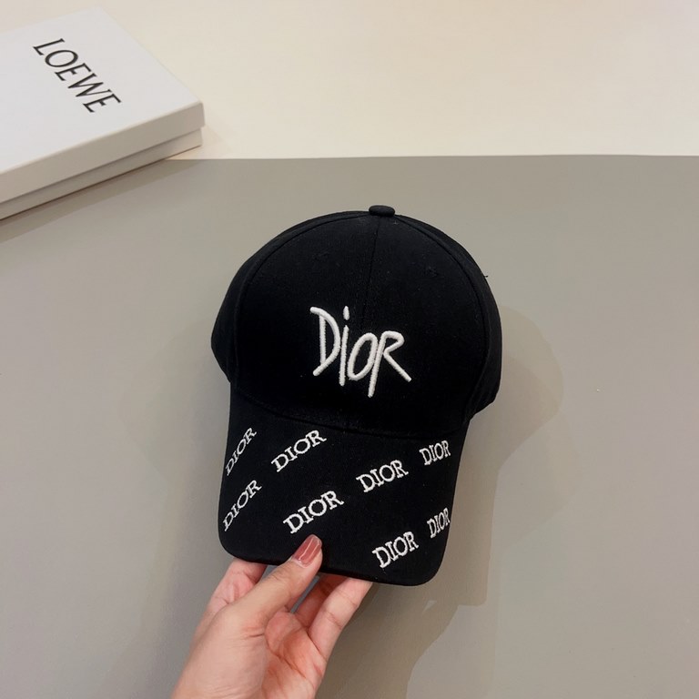 Dior Dior  New design New flower letter logo baseball cap, superb quality, deepen the cap to show more temperament, this season's explosive models!