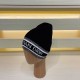 Dior Dior official website of the latest wool knit cap, very soft skin-friendly, elasticity is very good   texture and very versatile style ~ very warm, fall and winter essential artifacts, any head circumference can be 