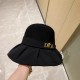 with dust bag [Dior Dior] 2023 spring and summer models of simple splicing slanting fisherman's hat, the big models are super good with the big brands, hurry to get it!