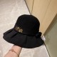 with dust bag [Dior Dior] 2023 spring and summer models of simple splicing slanting fisherman's hat, the big models are super good with the big brands, hurry to get it!