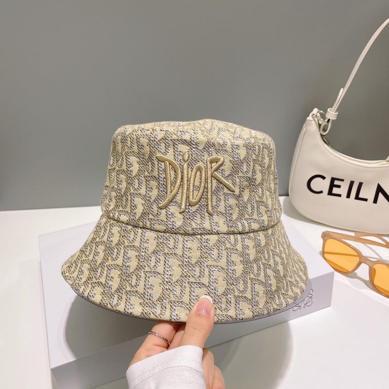 The original single quality Dior DIOR] official website synchronization on-line Korean version of the new British sports models heavy custom models 11 original single quality men and women universal fisherman hat Mian Ma