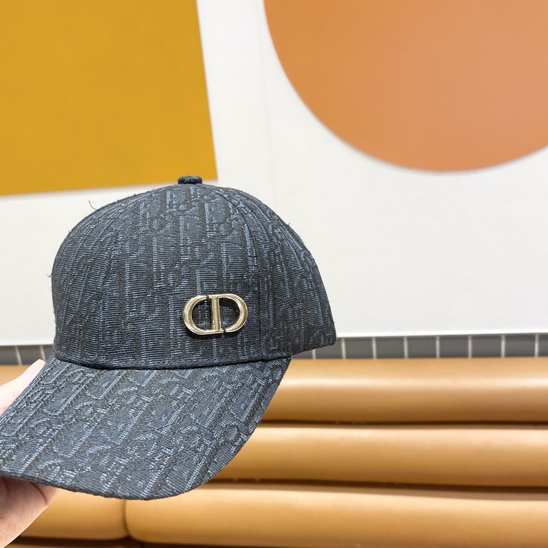 Dior Dior baseball cap   beautiful   simple atmosphere  fashionable and generous   low-key luxury   sunscreen, fashionable both, versatile models     pro, hurry up to get it   you deserve it! Adjustable size!