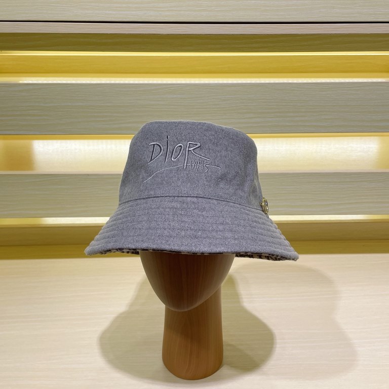 Dior Dior   fall and winter new embroidered letters logo double-sided fisherman's hat, awesome quality, deepen the cap more temperament, this season's explosive models