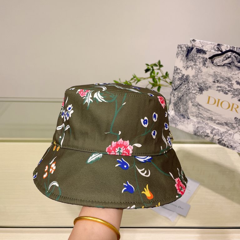 [DIOR Dior] new counter men's and women's models of sunshade fisherman's hat, big brand shipment, super convenient! Good ride! Out on the street must have